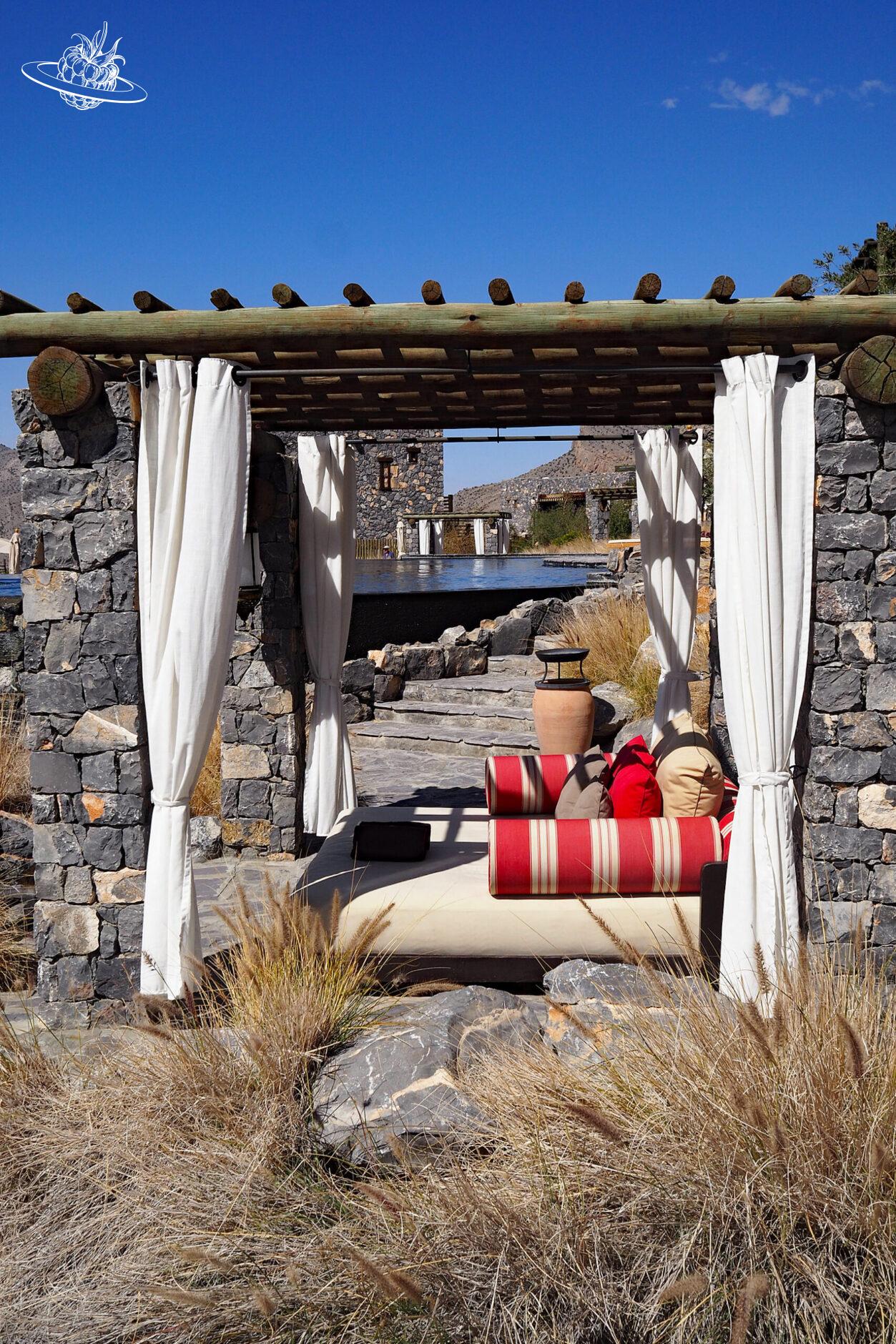 strandliegen gebirge hotel oman