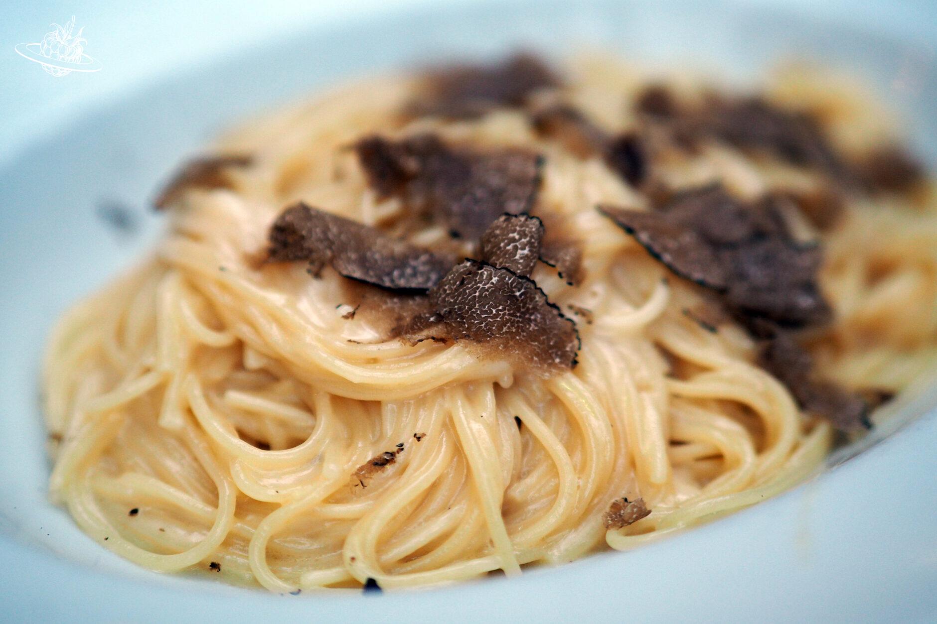 spaghetti mit frischem trüffel