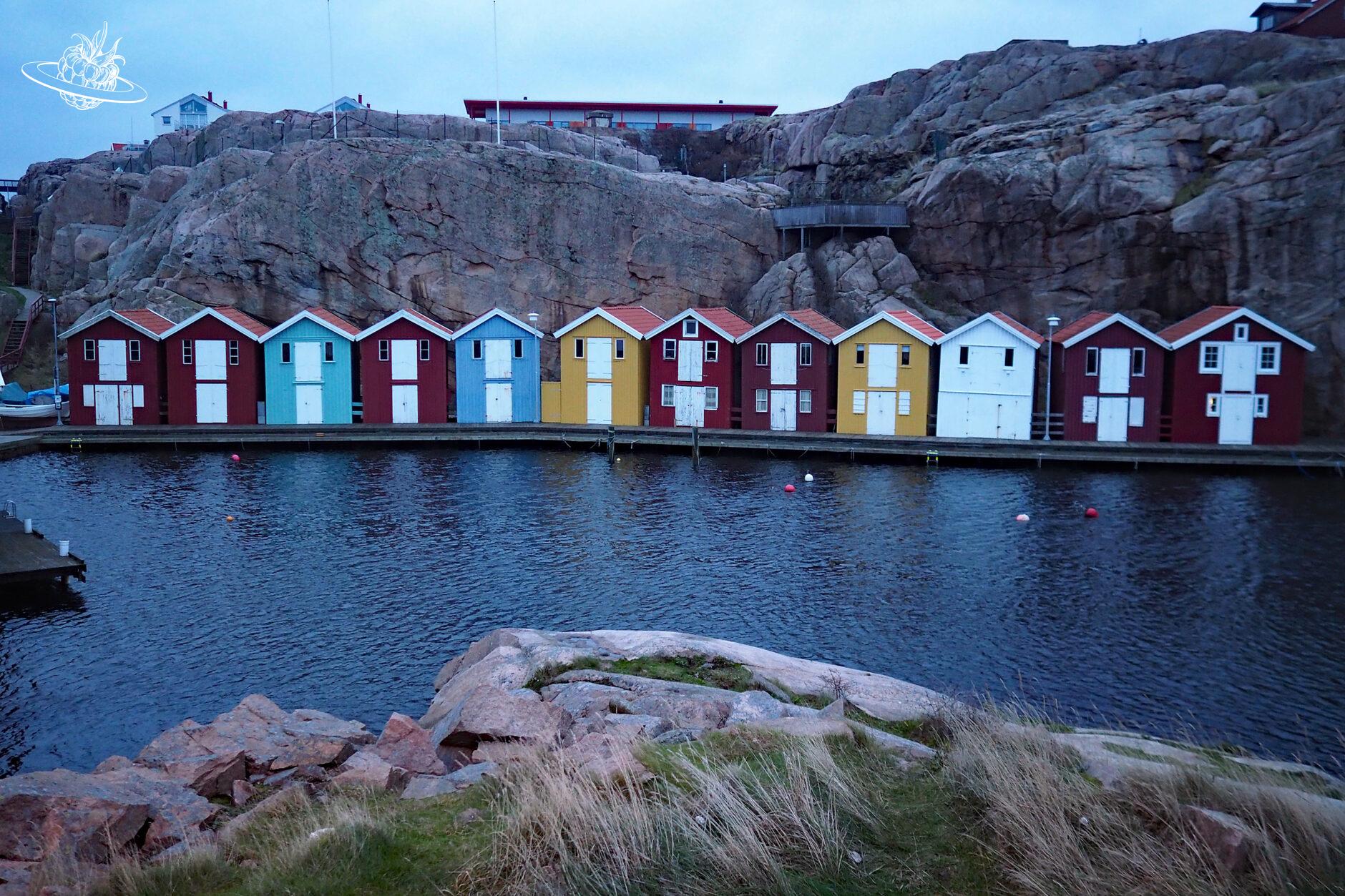 Farbige Häuser im Ufer des Hafens