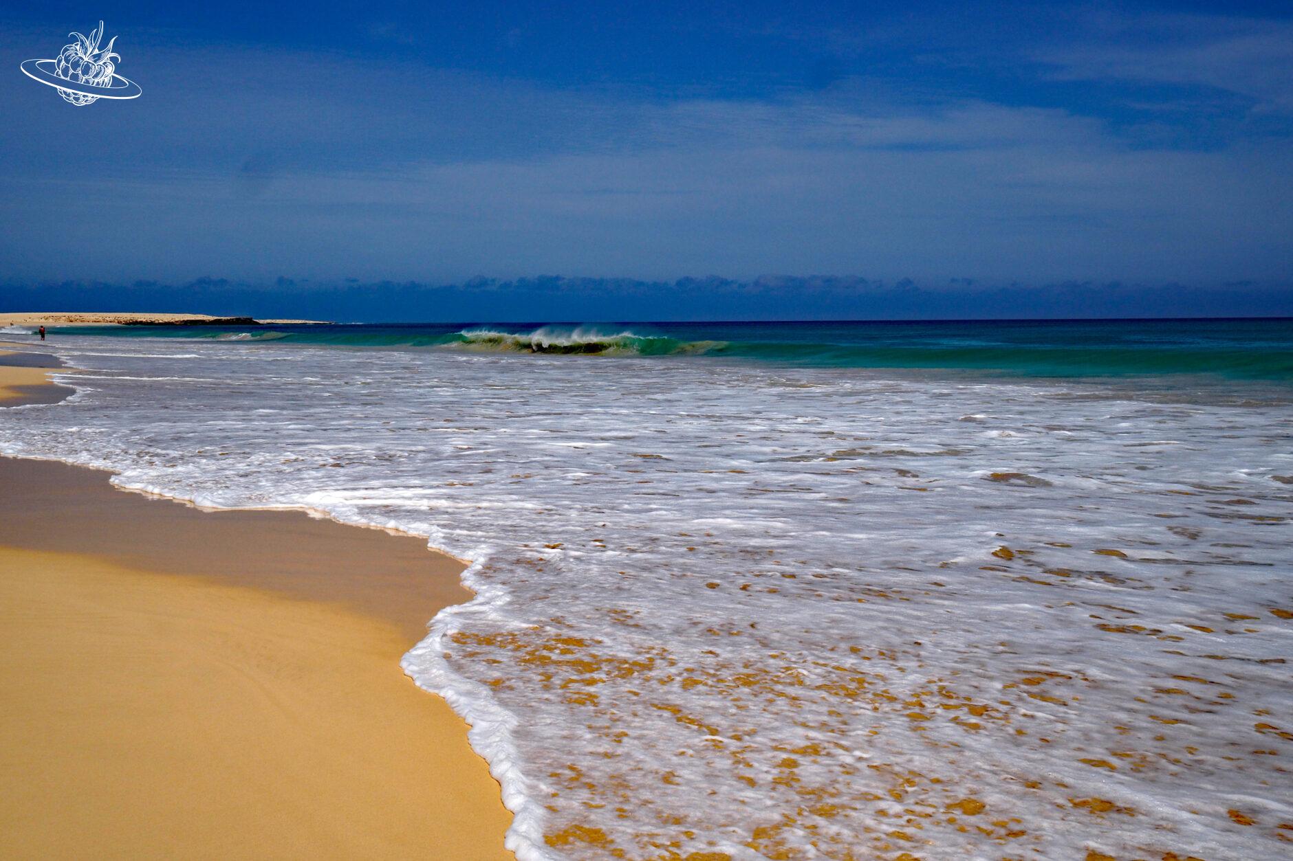 grossflächiger Strand