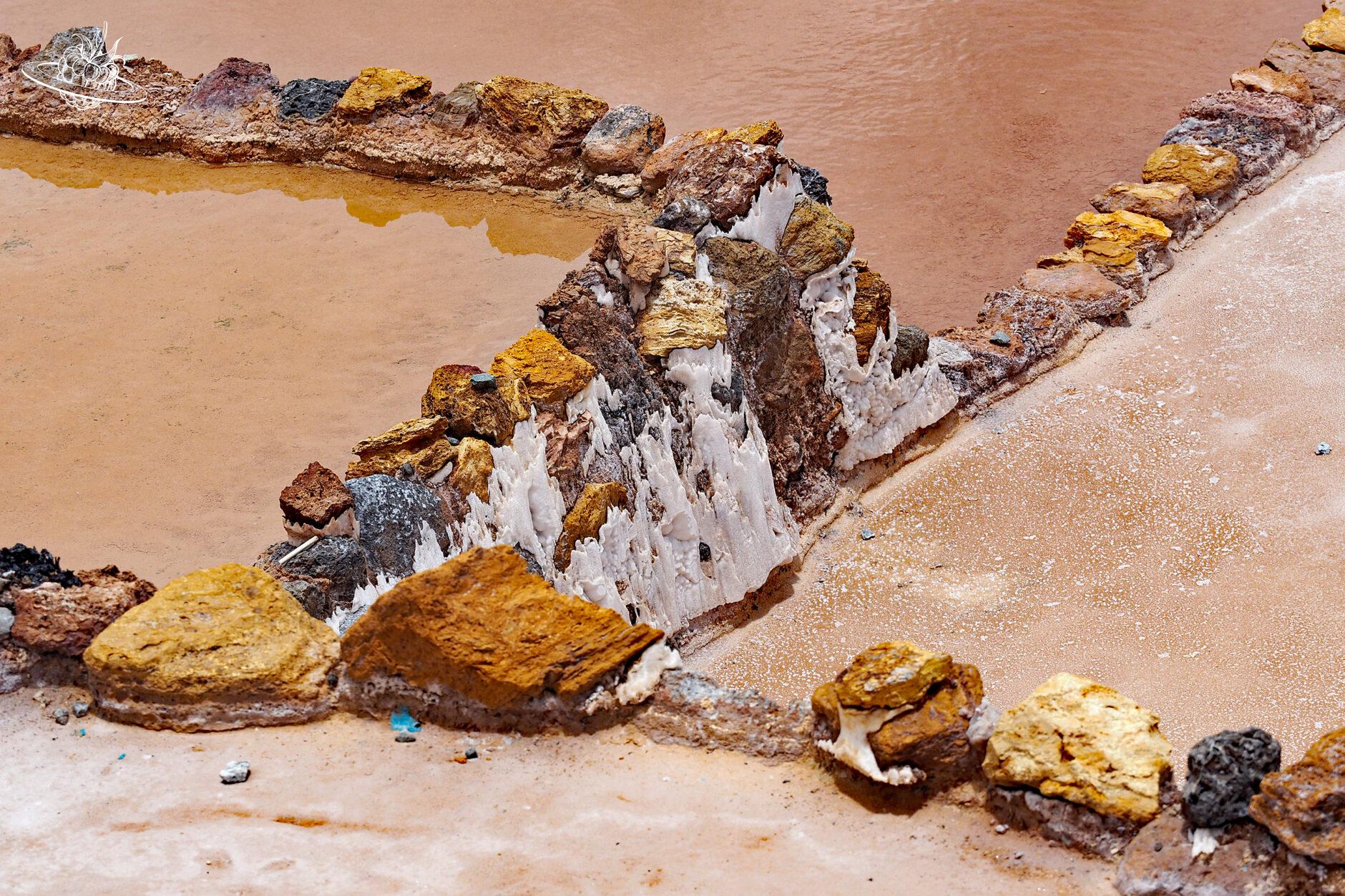 Nahaufnahme eines Salzpools