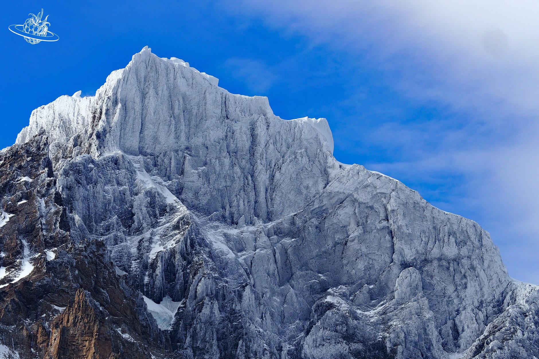 bergspitze in patagonien