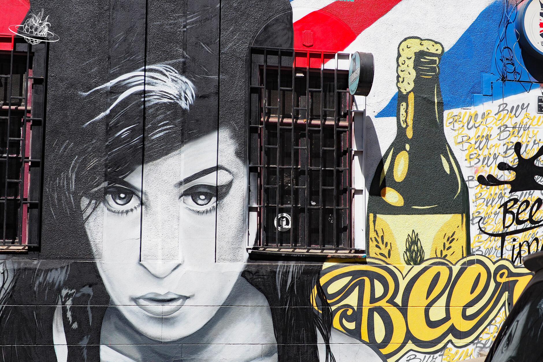 Sehr gute Zeichnung an einer Wand von Amy Winehouse