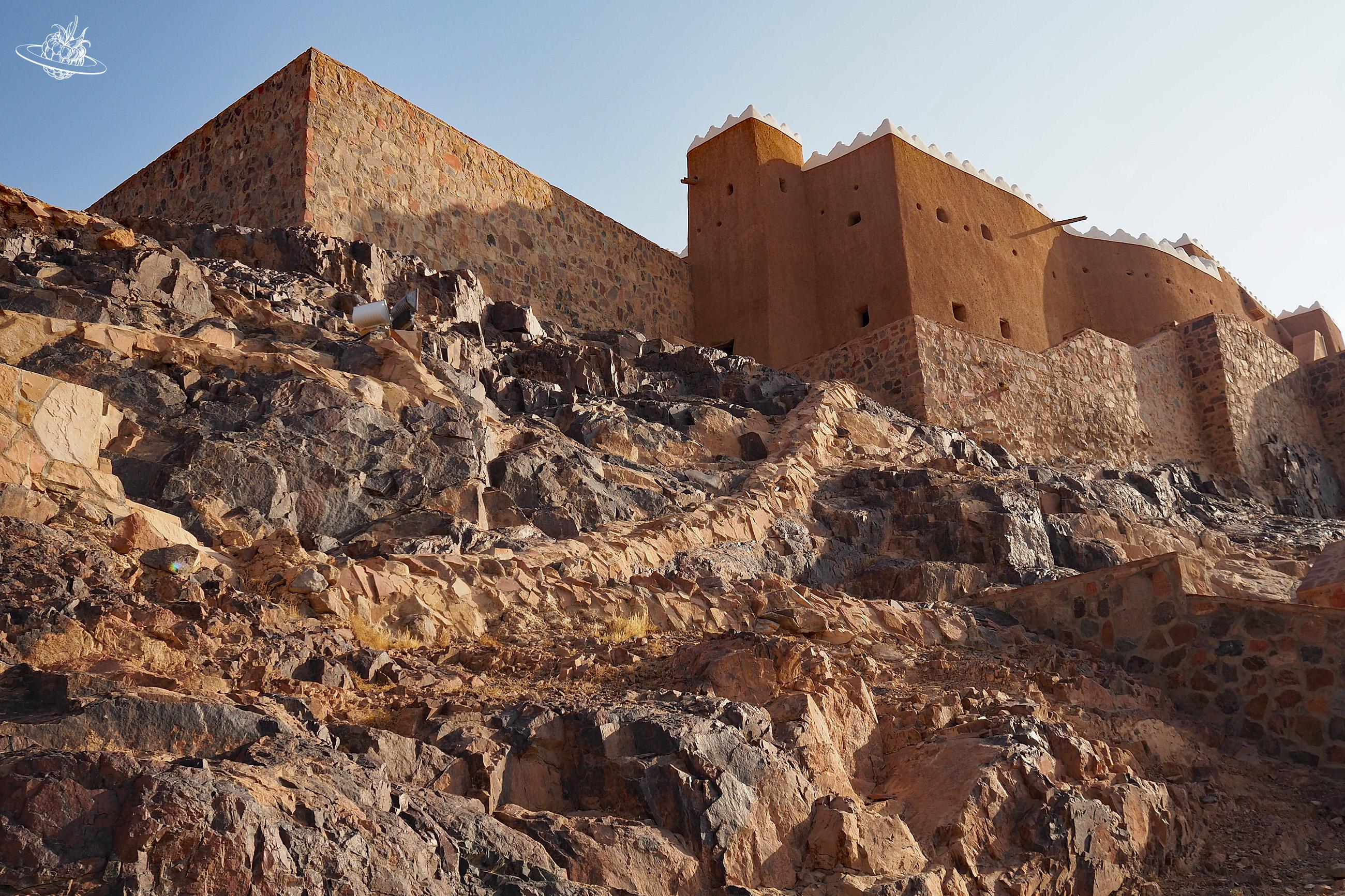Burg auf einem Felsen