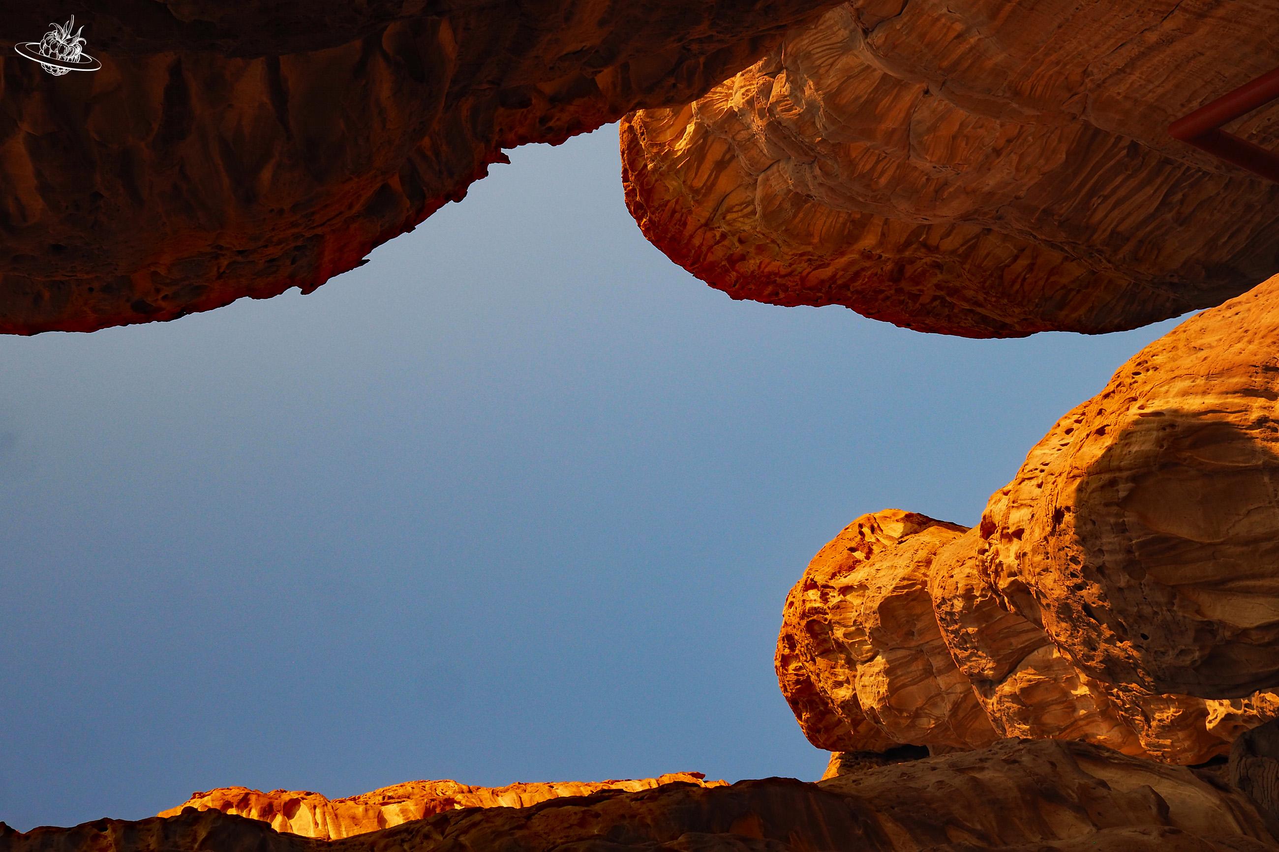 Felsformationen mit dem Blick von unten