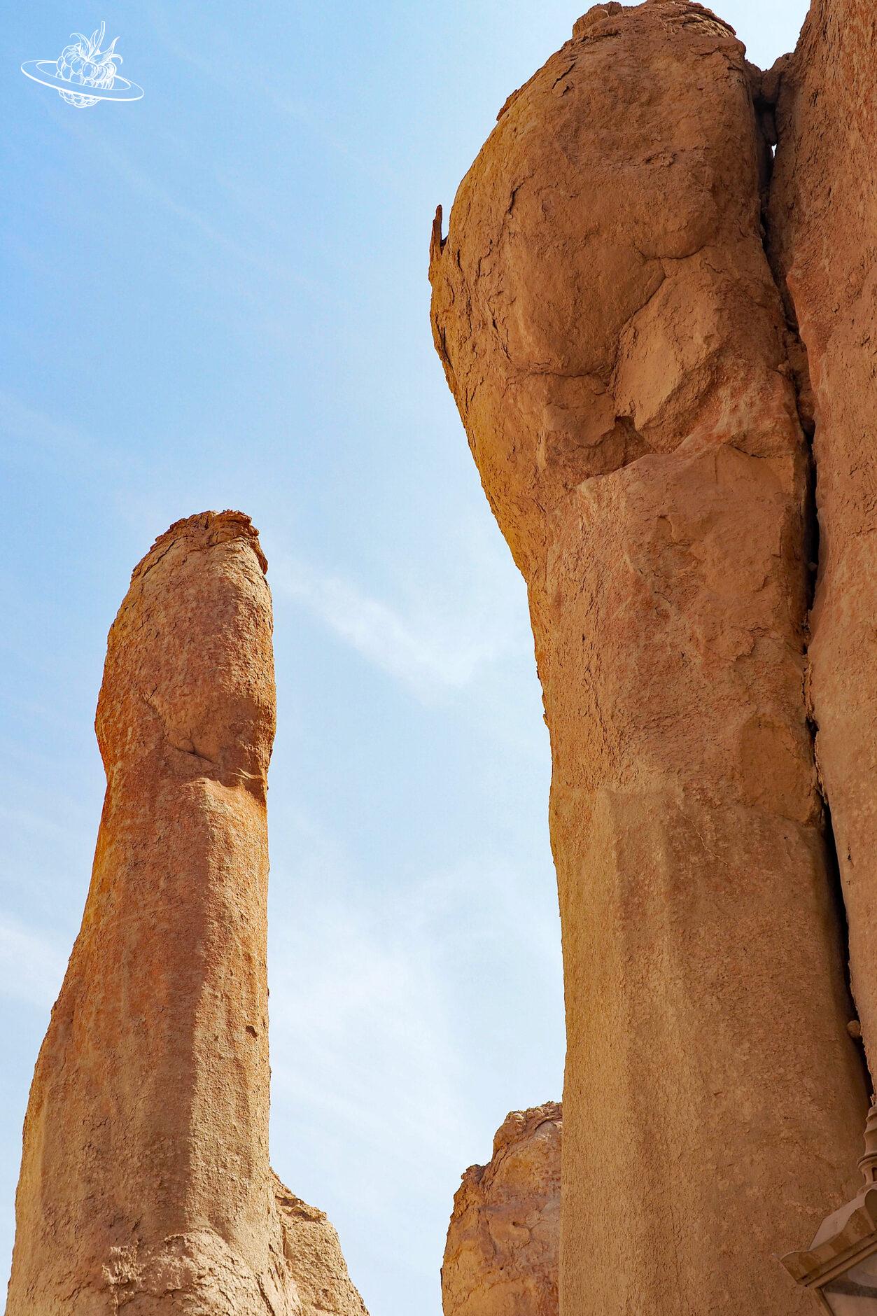 Hohe Felsformationen