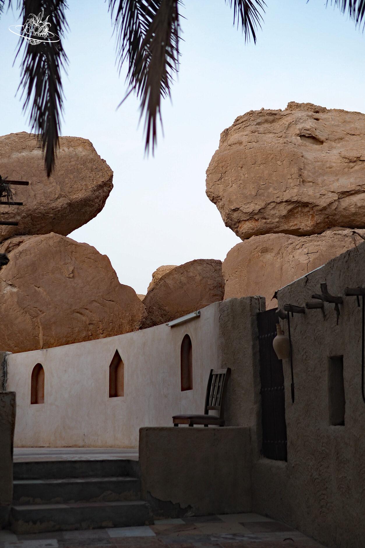 schönes Gebäude, welches als töpferei fungiert