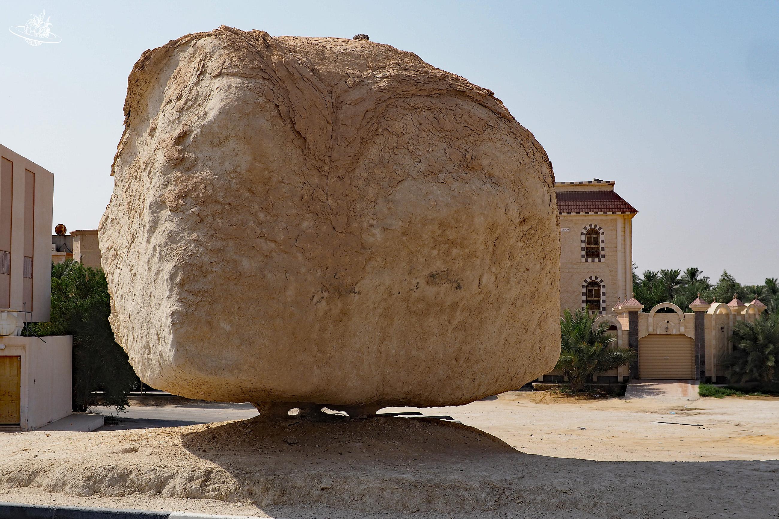Felsen auf dünnen Beinen