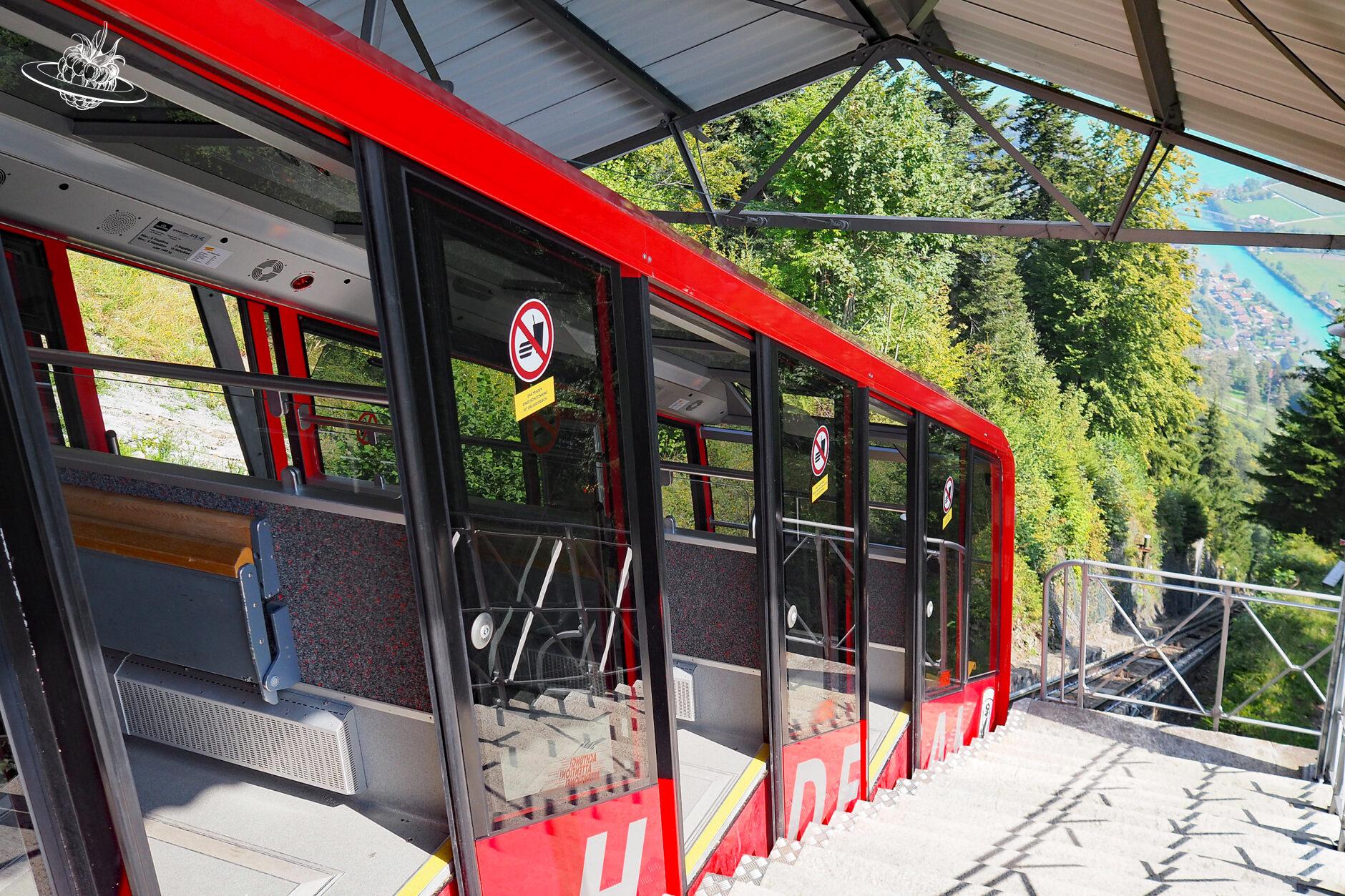 Standseilbahn bei der Bergstation
