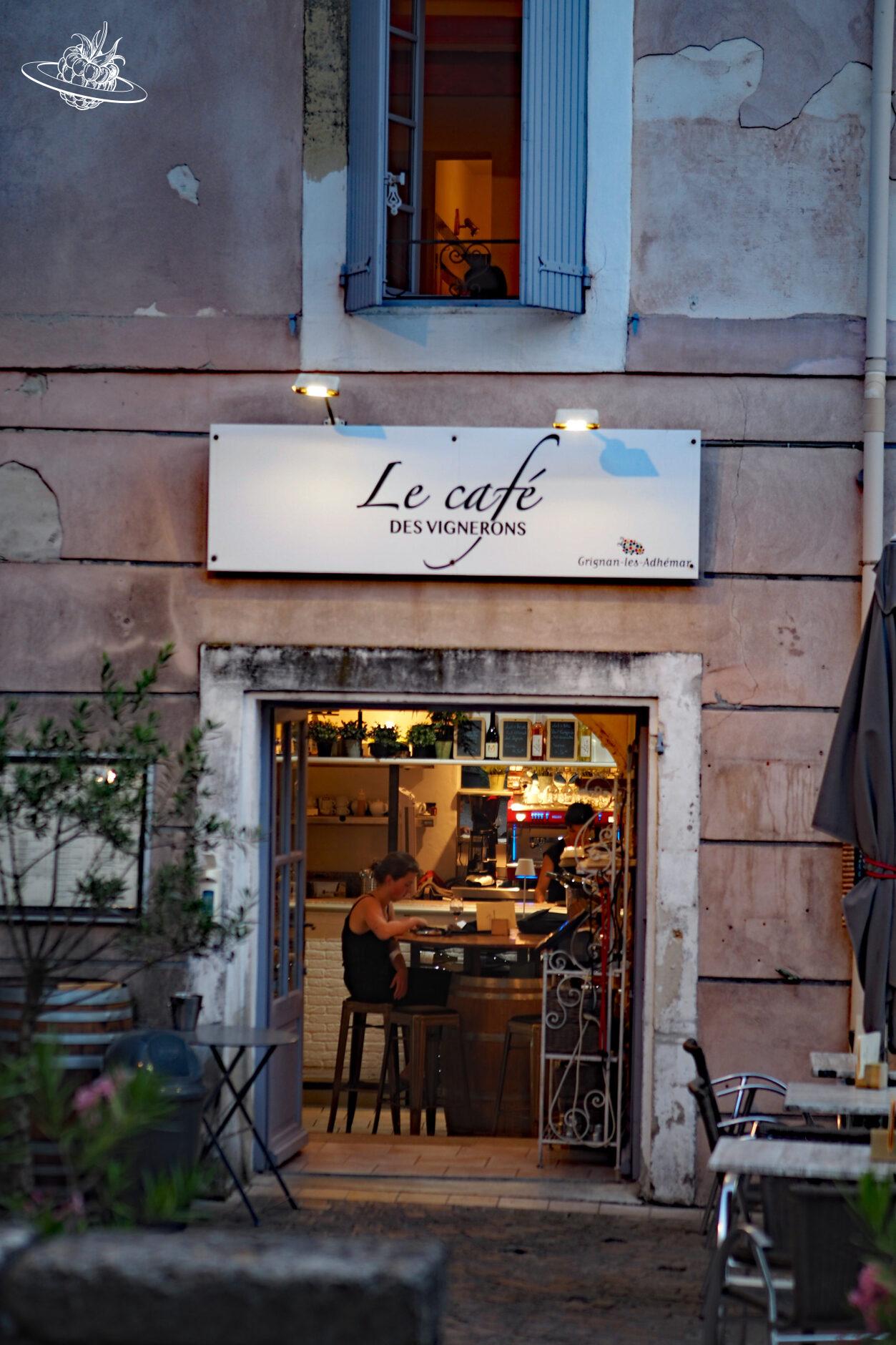 blick in eine weinbar