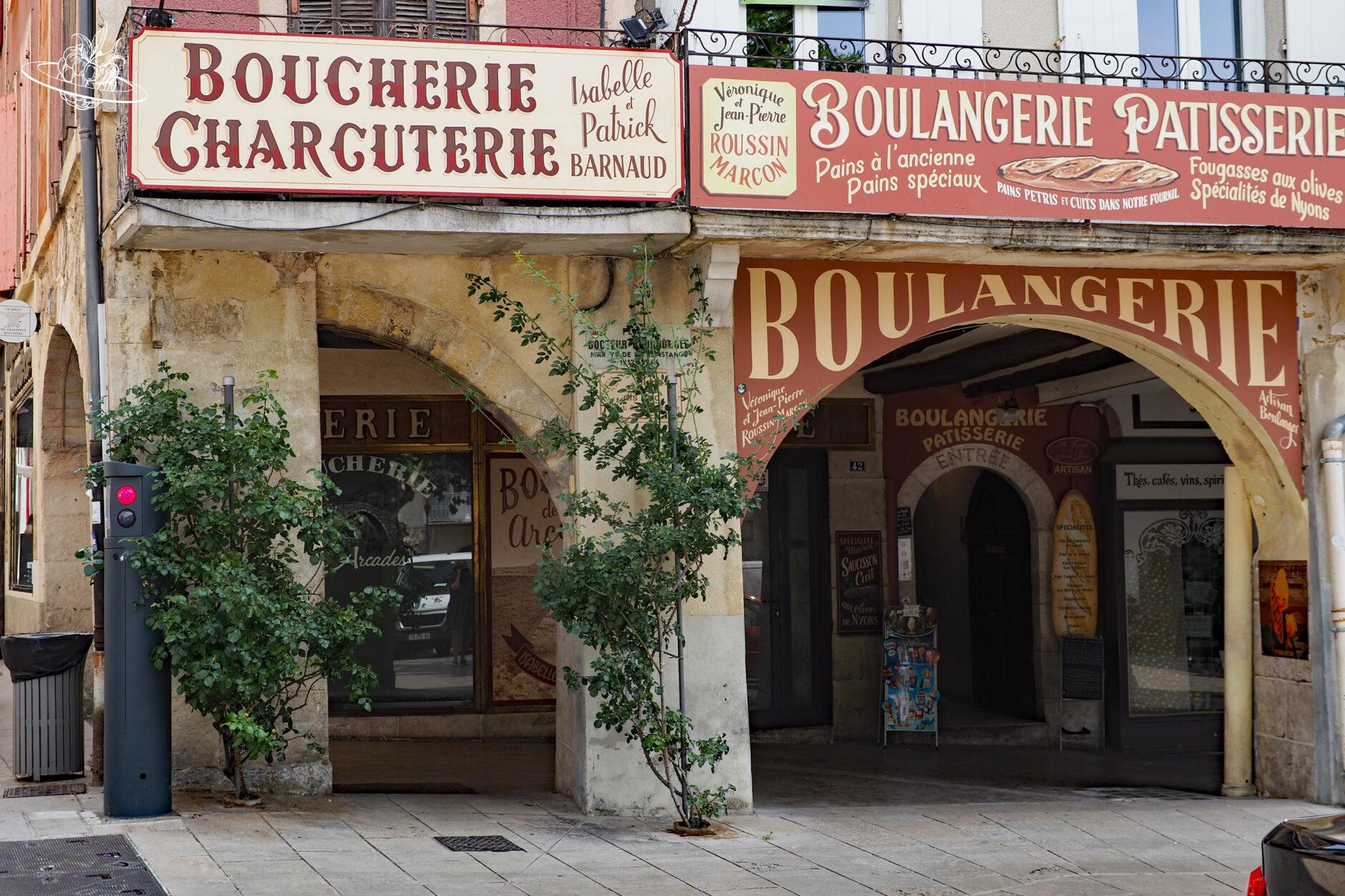 Altbeschriebene Plakate