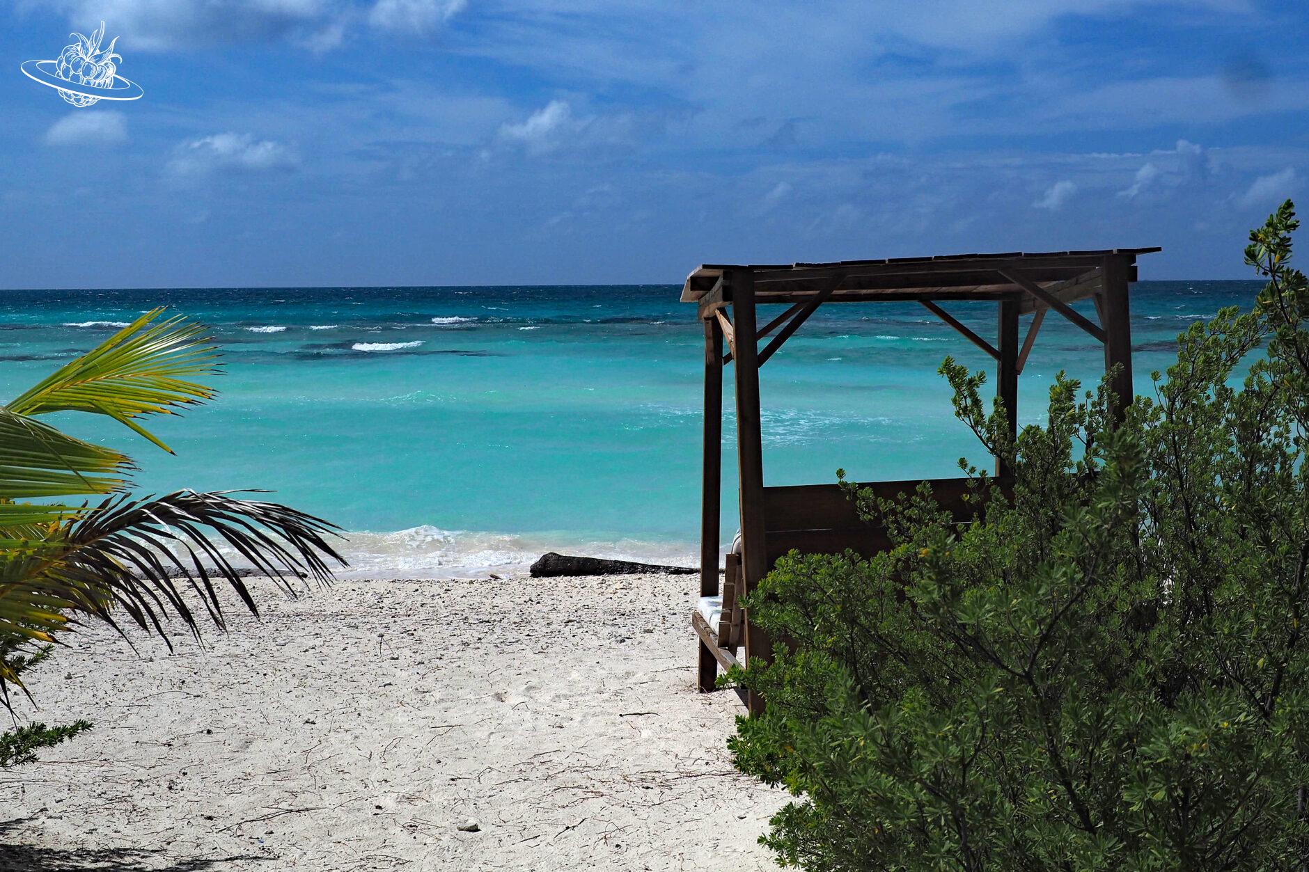 Französisch Polynesien - Rangiroa - Strandbett