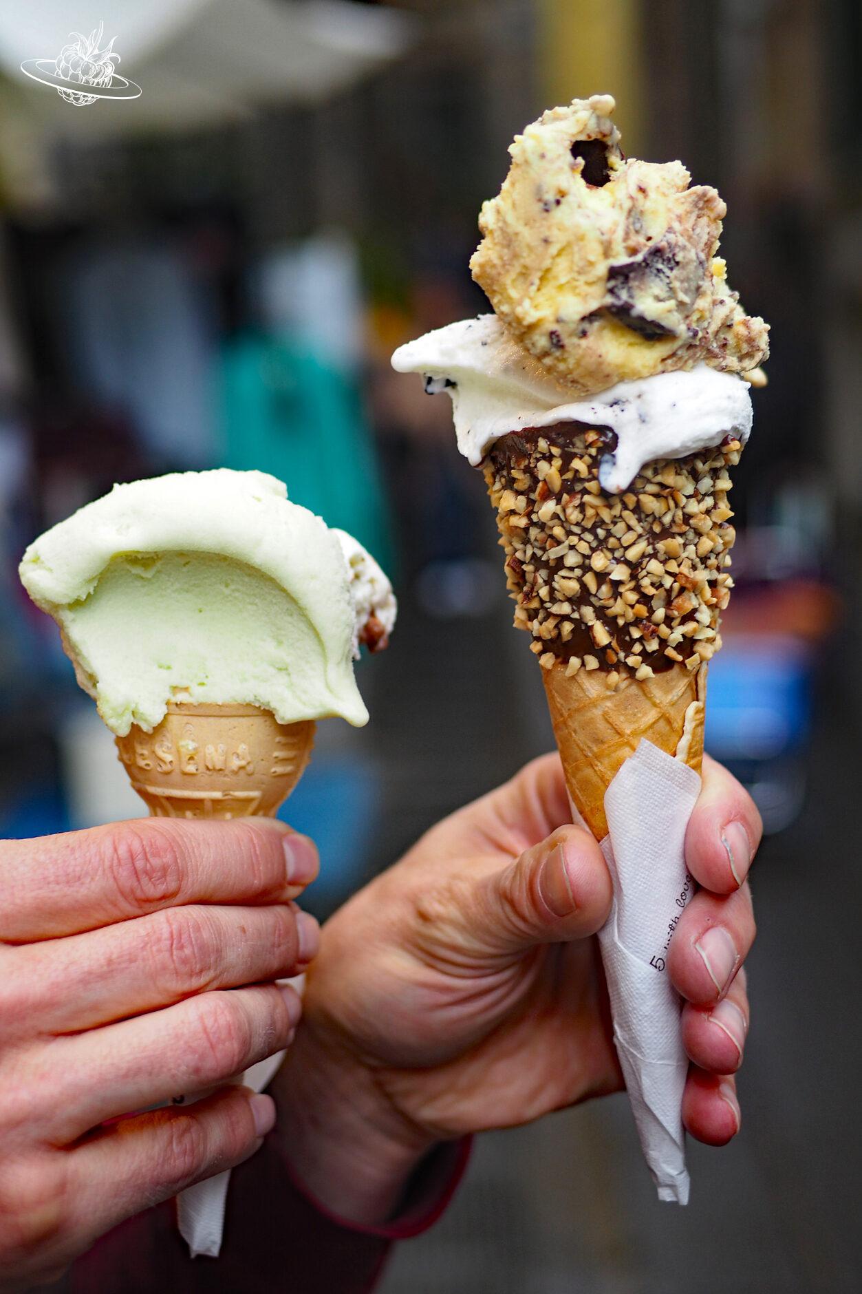 zwei Eiscreme