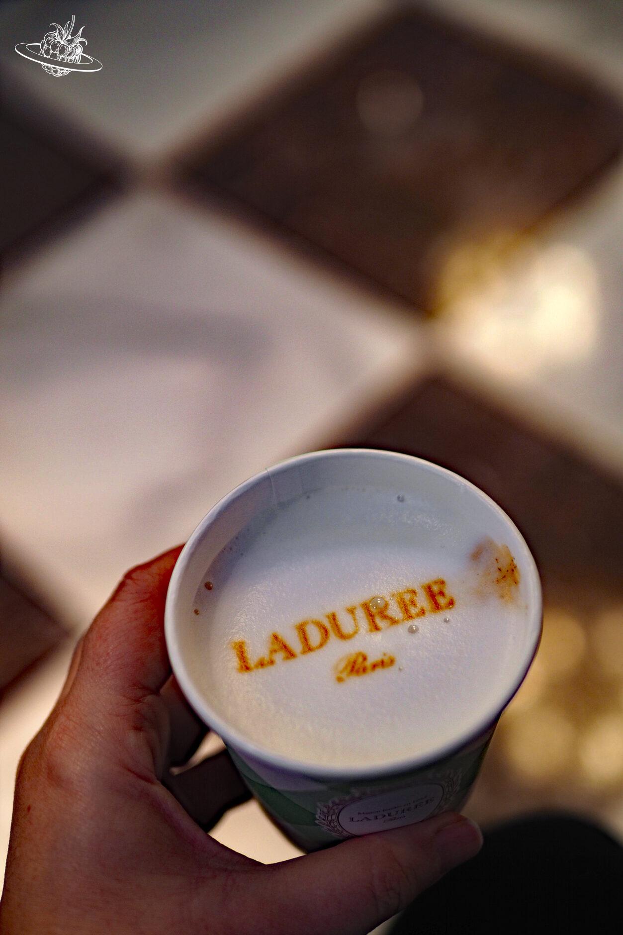 Aufnahme von einem Kaffee