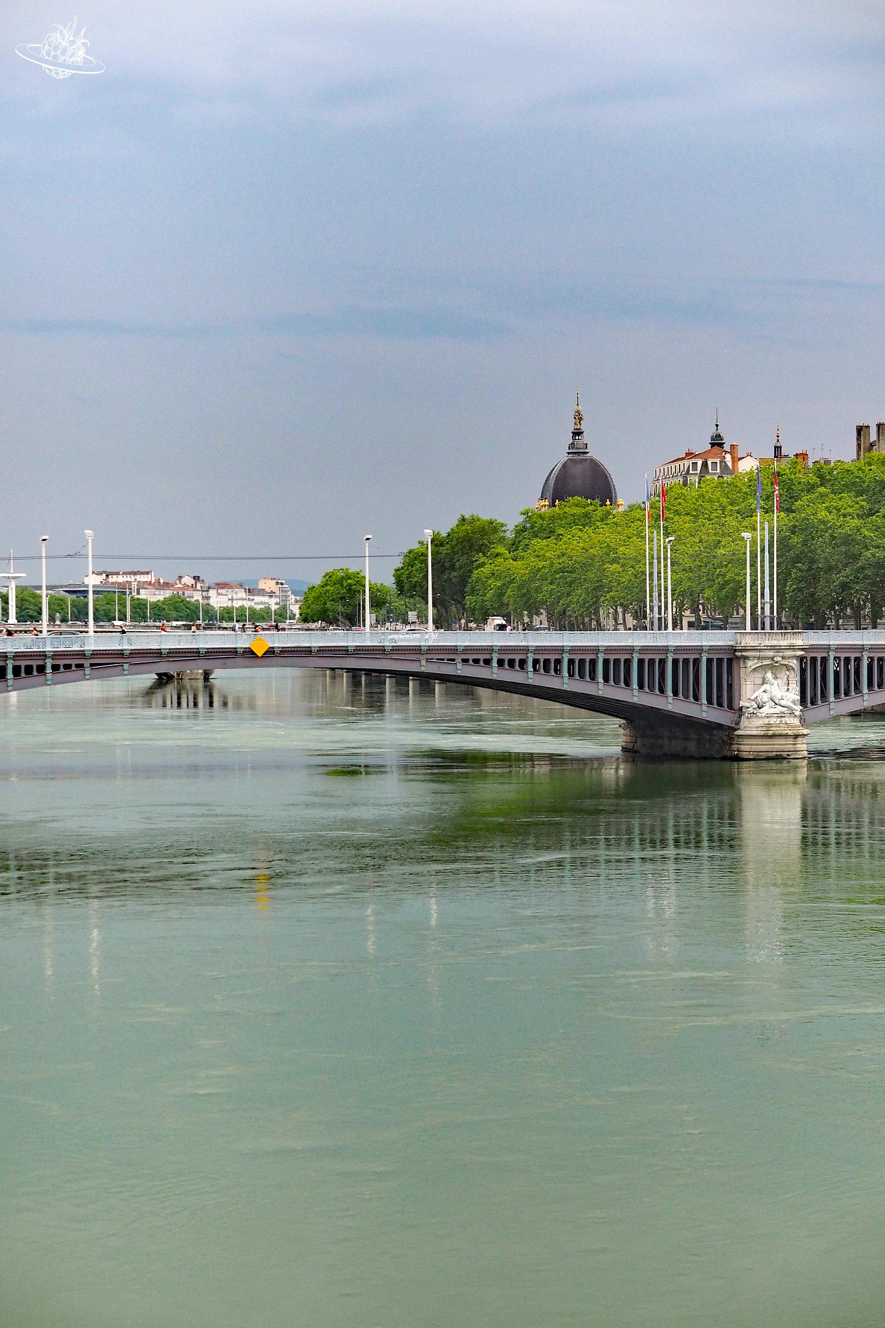 Blick auf Fluss