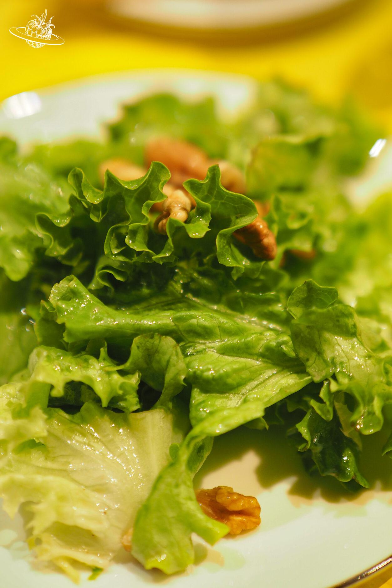 Salat mit Walnüssen