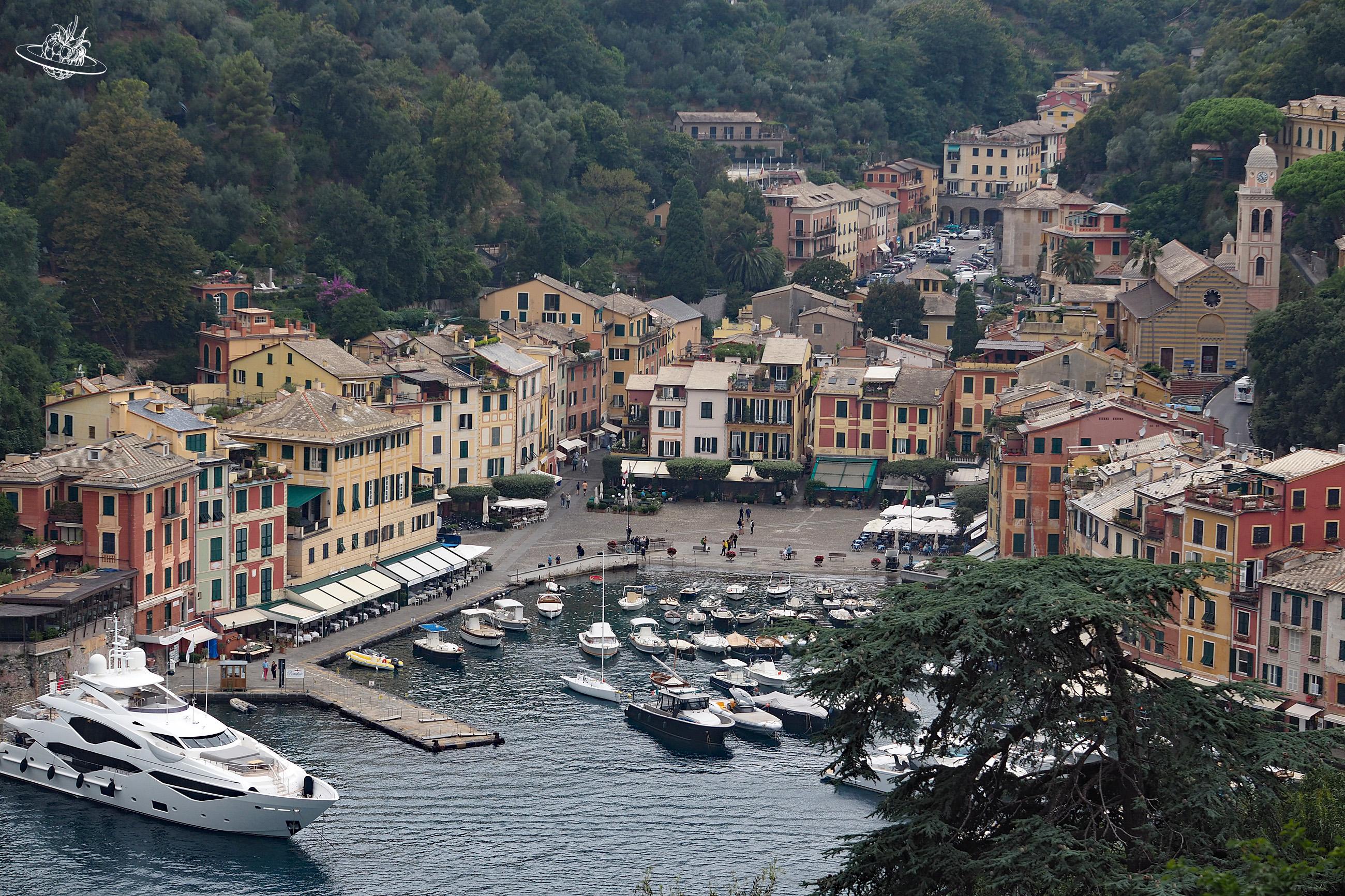 Blick auf den Hafen von Castello